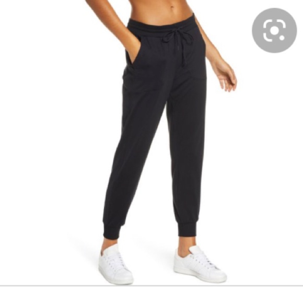 Zella Live in Joggers